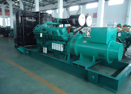 诸城800kw康明斯柴油发电机组图片 诸城800kw康明斯柴油发电机组图片